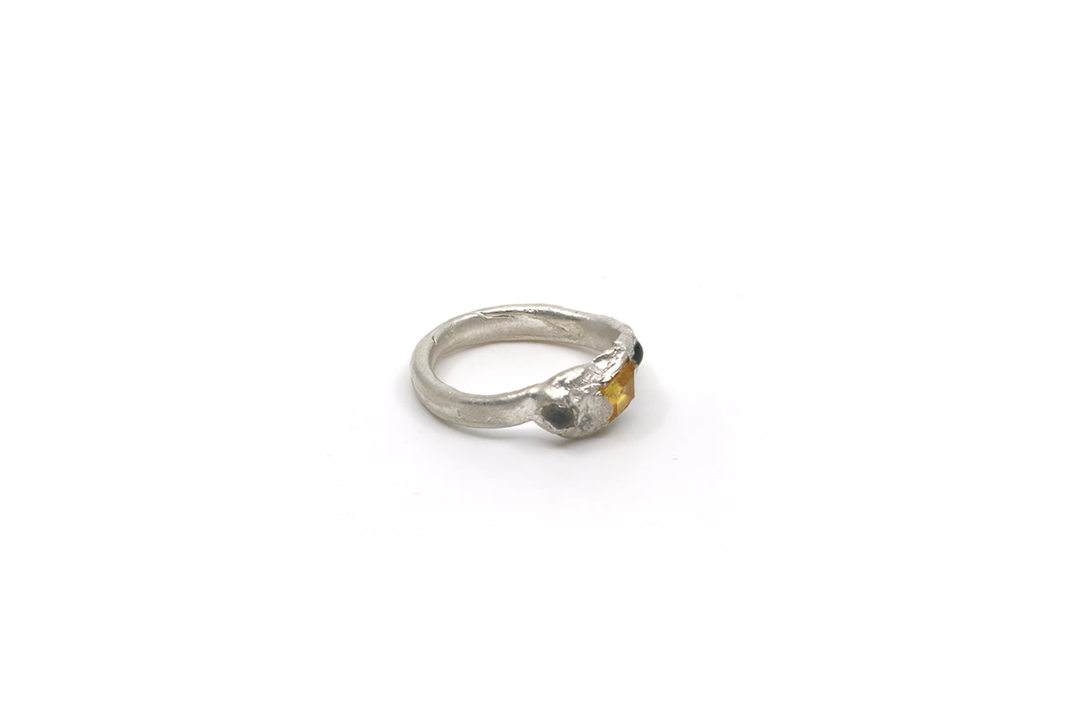 0156 - Silver Ring (Yellow Square)